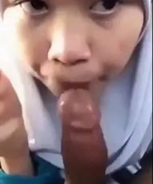 Cewek SMA Hijab Polos Mesum Di Mobil