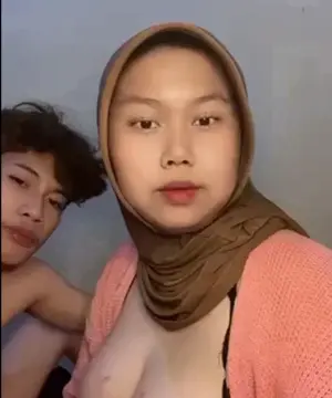 Hijab Tobrut Sangean Ajak Adek Sendiri Ngewe