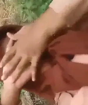 Dua Bocil SMP Ngewe Di Kebun Pak RT